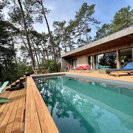 La Du Bout Du Monde, Pool & Jacuzzi ヴィラ ソール・オスゴール