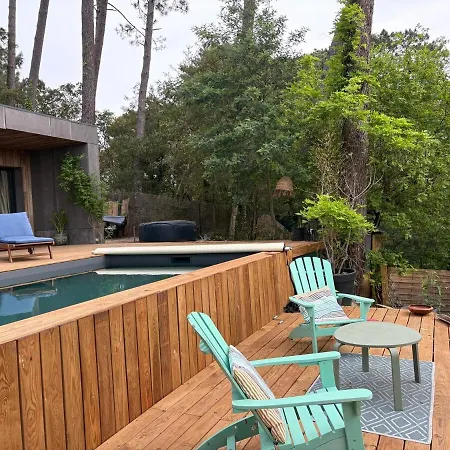 La Du Bout Du Monde, Pool & Jacuzzi * סורטס הוסגור